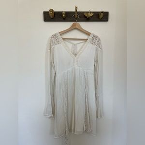Abercrombie White Lace Long Sleeve Dress